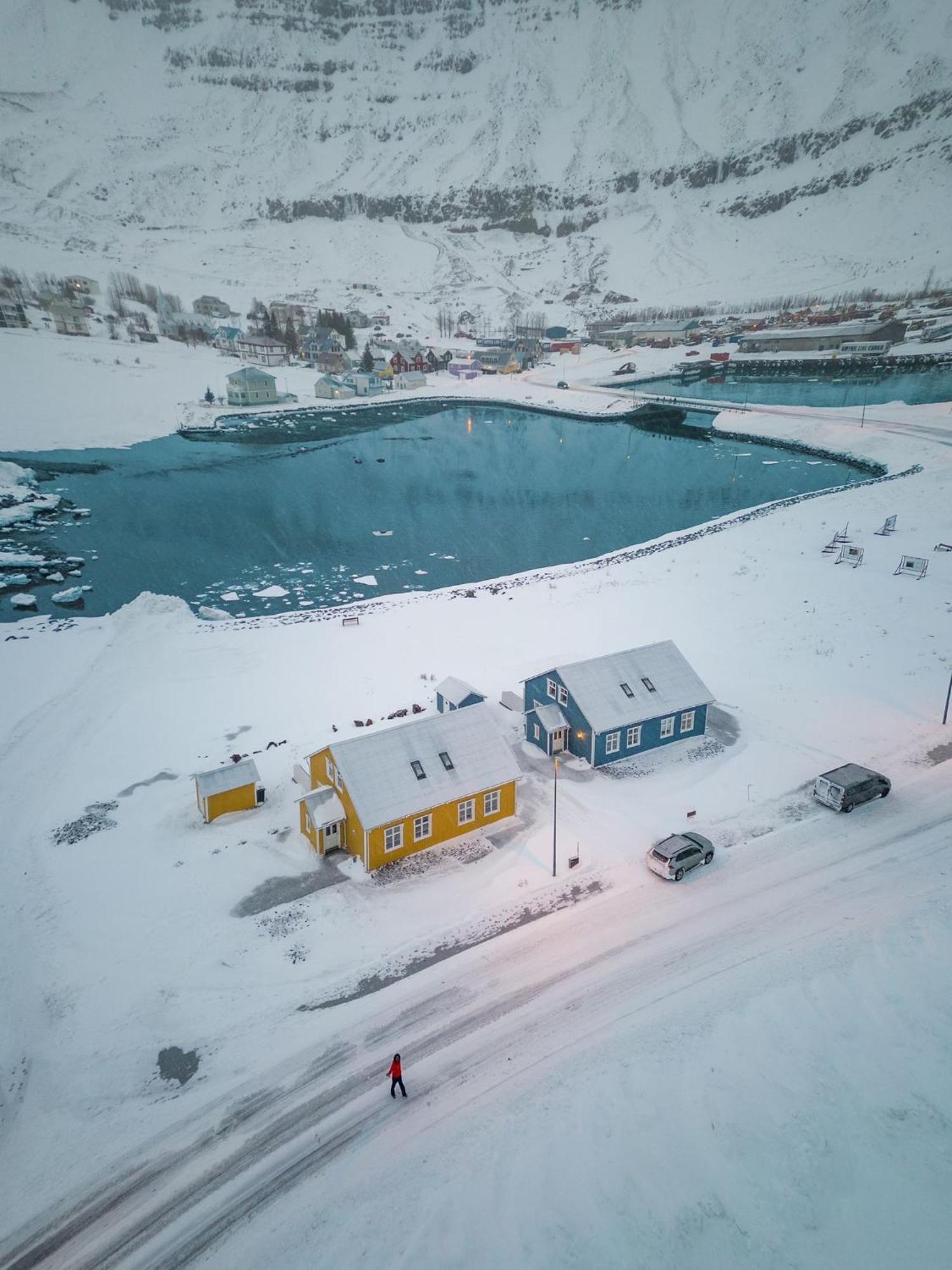 Lonsleira Apartments Seyðisfjörður エクステリア 写真