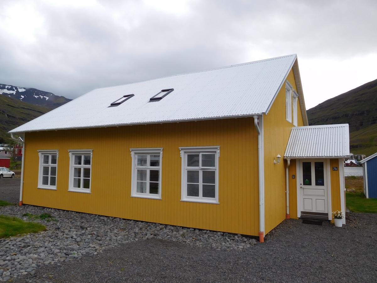 Lonsleira Apartments Seyðisfjörður エクステリア 写真